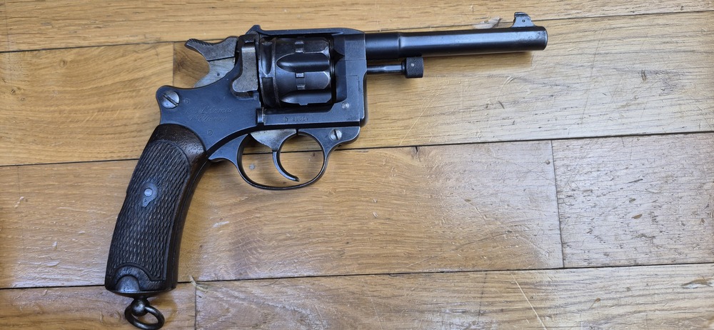 Beau Pin's IWA 1995 - Thème Arme De Poing Révolver - Collection Sport